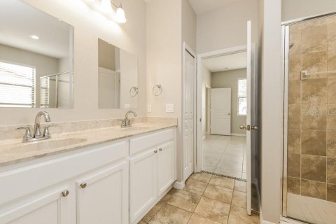 Casa en alquiler en Kissimmee, Florida, 4 dormitorios, 157.19 m2 № 1914504 - foto 12