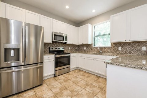 Casa en alquiler en Kissimmee, Florida, 4 dormitorios, 157.19 m2 № 1914504 - foto 8