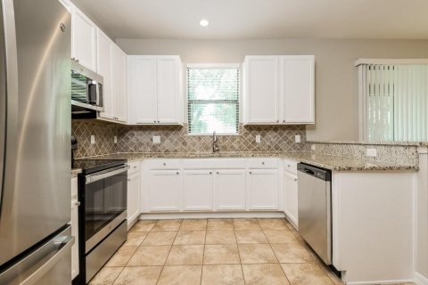 Casa en alquiler en Kissimmee, Florida, 4 dormitorios, 157.19 m2 № 1914504 - foto 9