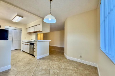 Copropriété à louer à Coral Springs, Floride: 2 chambres, 78.97 m2 № 2273450 - photo 14