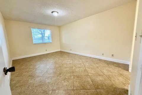 Copropriété à louer à Coral Springs, Floride: 2 chambres, 78.97 m2 № 2273450 - photo 10
