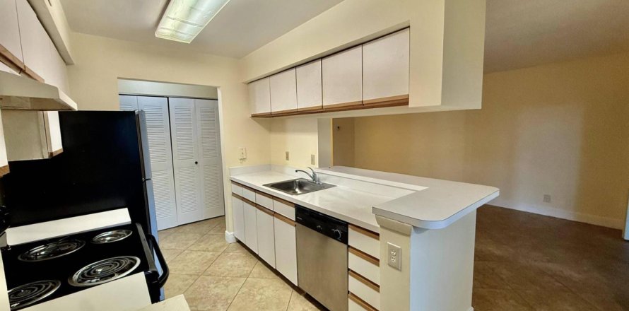 Condo à Coral Springs, Floride, 2 chambres  № 2273450