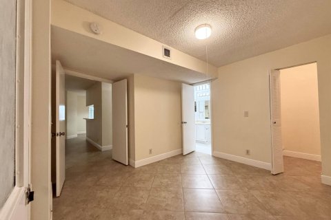 Copropriété à louer à Coral Springs, Floride: 2 chambres, 78.97 m2 № 2273450 - photo 8