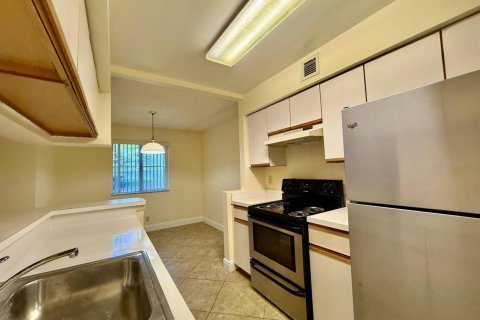 Copropriété à louer à Coral Springs, Floride: 2 chambres, 78.97 m2 № 2273450 - photo 5
