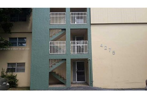 Copropriété à vendre à Miami, Floride: 1 chambre, 51.1 m2 № 1969118 - photo 1