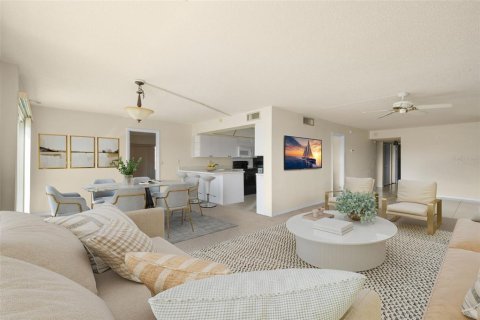 Condo in Largo, Florida, 3 bedrooms № 2120104 - photo 7