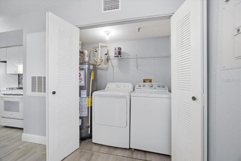 Condo in Kissimmee, Florida, 1 bedroom  № 2400467 - photo 14