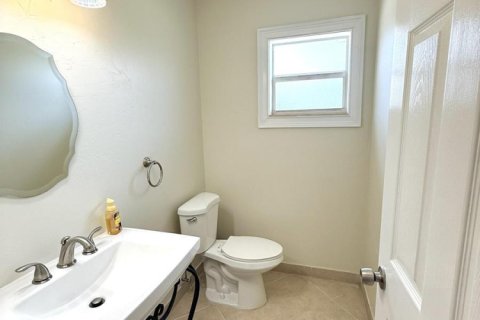 Apartamento en alquiler en North Palm Beach, Florida, 1 dormitorio, 87.7 m2 № 2087224 - foto 7