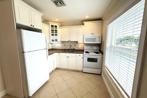 Apartamento en alquiler en North Palm Beach, Florida, 1 dormitorio, 87.7 m2 № 2087224 - foto 4