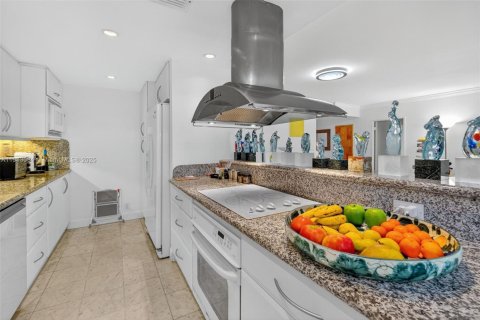 Condominio en venta en Key Biscayne, Florida, 2 dormitorios, 148.64 m2 № 1970228 - foto 29