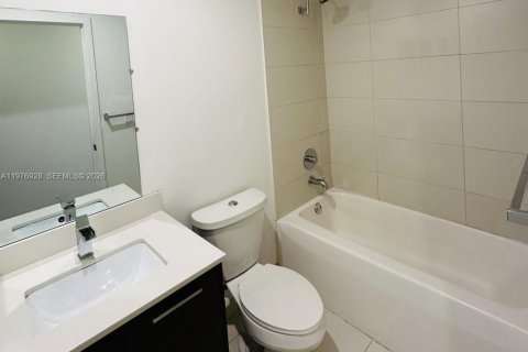 Touwnhouse à vendre à Lauderhill, Floride: 3 chambres, 117.06 m2 № 2042504 - photo 10