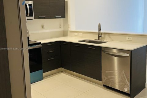 Touwnhouse à vendre à Lauderhill, Floride: 3 chambres, 117.06 m2 № 2042504 - photo 4