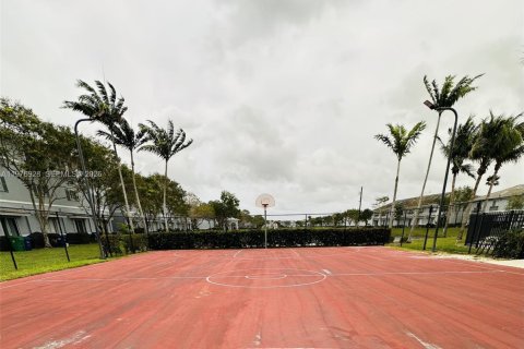 Touwnhouse à vendre à Lauderhill, Floride: 3 chambres, 117.06 m2 № 2042504 - photo 18