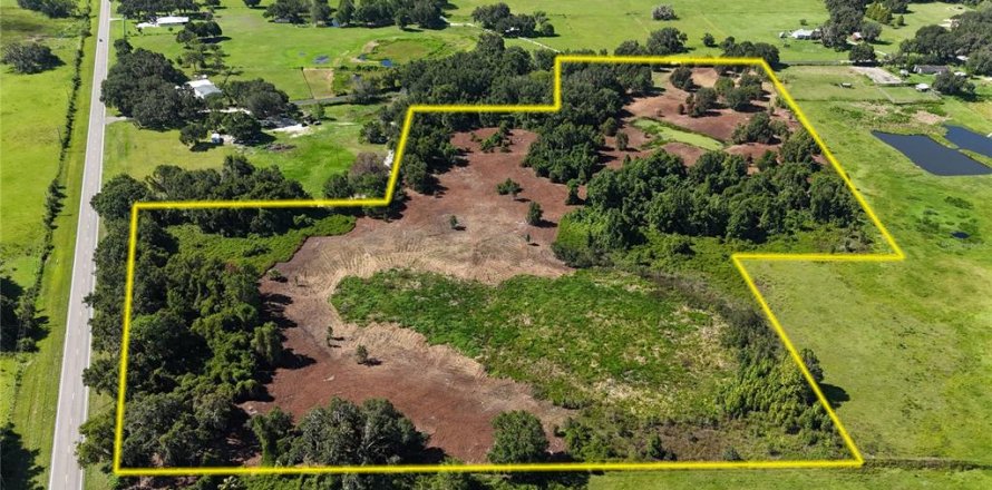 Land in Center Hill, Florida № 1900768