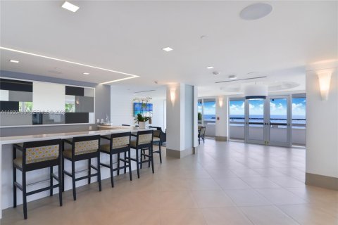 Condominio en alquiler en Fort Lauderdale, Florida, 2 dormitorios, 186.83 m2 № 2064252 - foto 19