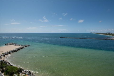 Condominio en alquiler en Fort Lauderdale, Florida, 2 dormitorios, 186.83 m2 № 2064252 - foto 4