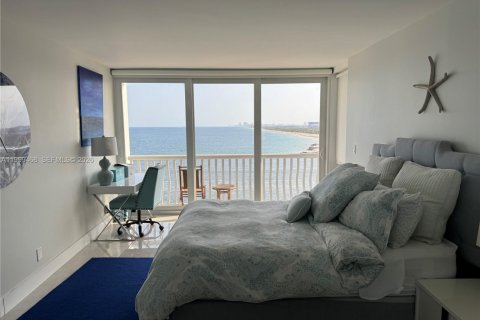 Condominio en alquiler en Fort Lauderdale, Florida, 2 dormitorios, 186.83 m2 № 2064252 - foto 10