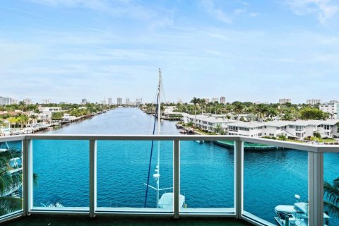 Condominio en venta en Fort Lauderdale, Florida, 2 dormitorios, 195.47 m2 № 961604 - foto 1