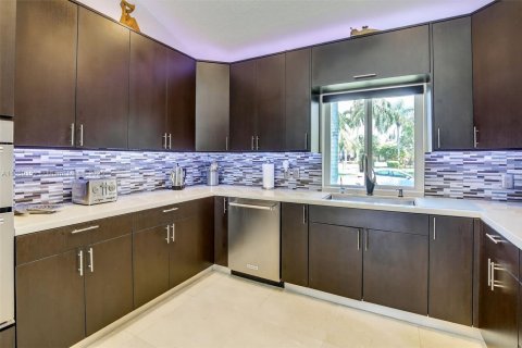Casa en venta en Weston, Florida, 4 dormitorios, 222.41 m2 № 1889536 - foto 20