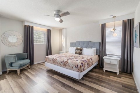 Casa en venta en Kissimmee, Florida, 6 dormitorios, 291.9 m2 № 1815198 - foto 27