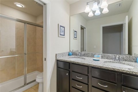 Casa en venta en Kissimmee, Florida, 6 dormitorios, 291.9 m2 № 1815198 - foto 23