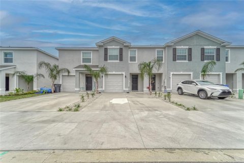 Townhouse in Apollo Beach, Florida 3 bedrooms, 158.58 sq.m. № 1822629 - photo 1