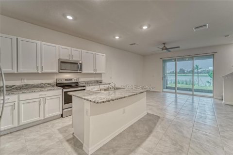 Townhouse in Apollo Beach, Florida 3 bedrooms, 158.58 sq.m. № 1822629 - photo 13