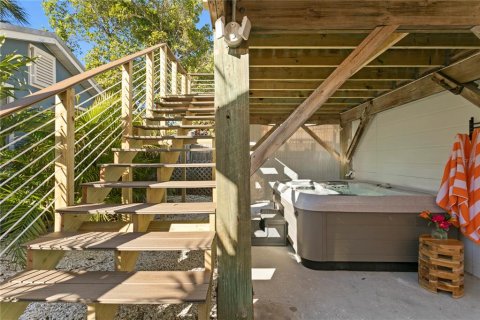 House in Indian Rocks Beach, Florida 1 bedroom, 50.54 sq.m. № 2211395 - photo 3