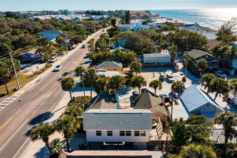 House in Indian Rocks Beach, Florida 1 bedroom, 50.54 sq.m. № 2211395 - photo 21