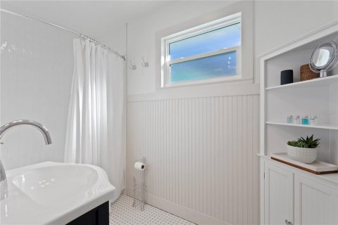 House in Indian Rocks Beach, Florida 1 bedroom, 50.54 sq.m. № 2211395 - photo 16