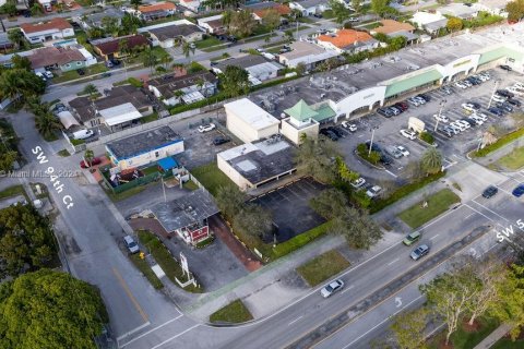 Купить коммерческую недвижимость в Майами, Флорида № 1985136 - фото 16