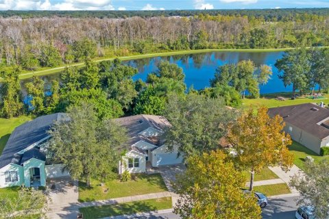 Villa ou maison à louer à Kissimmee, Floride: 3 chambres, 143.07 m2 № 2430911 - photo 2
