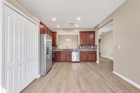Villa ou maison à louer à Kissimmee, Floride: 3 chambres, 143.07 m2 № 2430911 - photo 9
