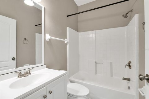 Villa ou maison à louer à Kissimmee, Floride: 3 chambres, 143.07 m2 № 2430911 - photo 14