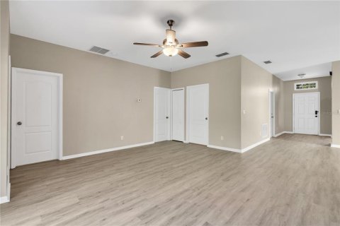 Villa ou maison à louer à Kissimmee, Floride: 3 chambres, 143.07 m2 № 2430911 - photo 12