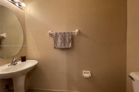 Adosado en alquiler en Tamarac, Florida, 3 dormitorios, 131.64 m2 № 2033201 - foto 10