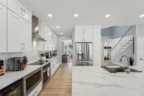 House in Saint Petersburg, Florida 6 bedrooms, 355.72 sq.m. № 1650761 - photo 16