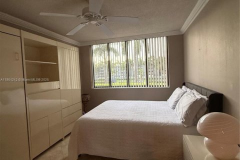 Condominio en venta en Hollywood, Florida, 2 dormitorios, 139.35 m2 № 1892645 - foto 10