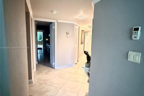 Condominio en venta en Hollywood, Florida, 2 dormitorios, 139.35 m2 № 1892645 - foto 4