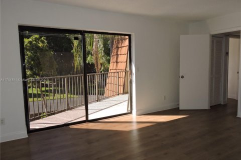 Townhouse in Davie, Florida 3 bedrooms, 153.66 sq.m. № 1707608 - photo 25