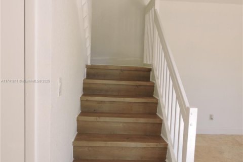 Townhouse in Davie, Florida 3 bedrooms, 153.66 sq.m. № 1707608 - photo 22