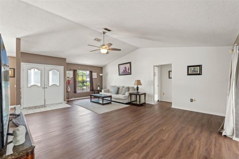 House in Spring Hill, Florida 2 bedrooms, 154.4 sq.m. № 1831997 - photo 9