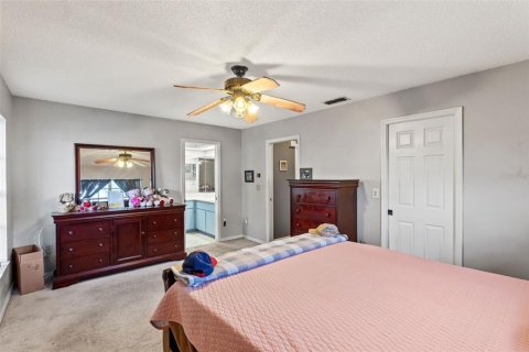 House in Spring Hill, Florida 2 bedrooms, 154.4 sq.m. № 1831997 - photo 21