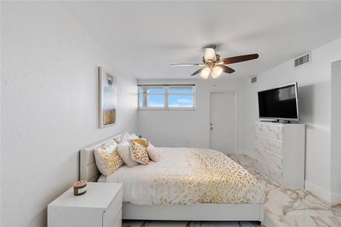 Condo in Fort Lauderdale, Florida, 2 bedrooms № 2174285 - photo 10