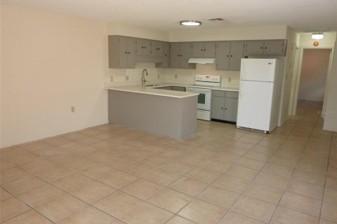 Commercial property in Lakeland, Florida 2 bedrooms, 150.5 sq.m. № 2229489 - photo 14