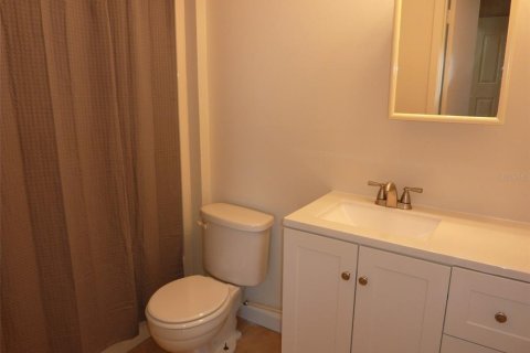 Commercial property in Lakeland, Florida 2 bedrooms, 150.5 sq.m. № 2229489 - photo 8