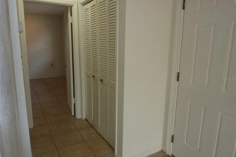 Commercial property in Lakeland, Florida 2 bedrooms, 150.5 sq.m. № 2229489 - photo 11