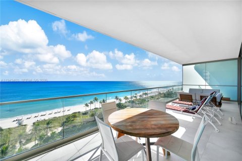 Condominio en venta en Bal Harbour, Florida, 1 dormitorio, 151.62 m2 № 2001629 - foto 27