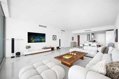 Condominio en venta en Bal Harbour, Florida, 1 dormitorio, 151.62 m2 № 2001629 - foto 7