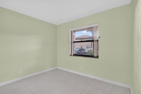 Condominio en venta en Margate, Florida, 2 dormitorios, 75.72 m2 № 2176859 - foto 11